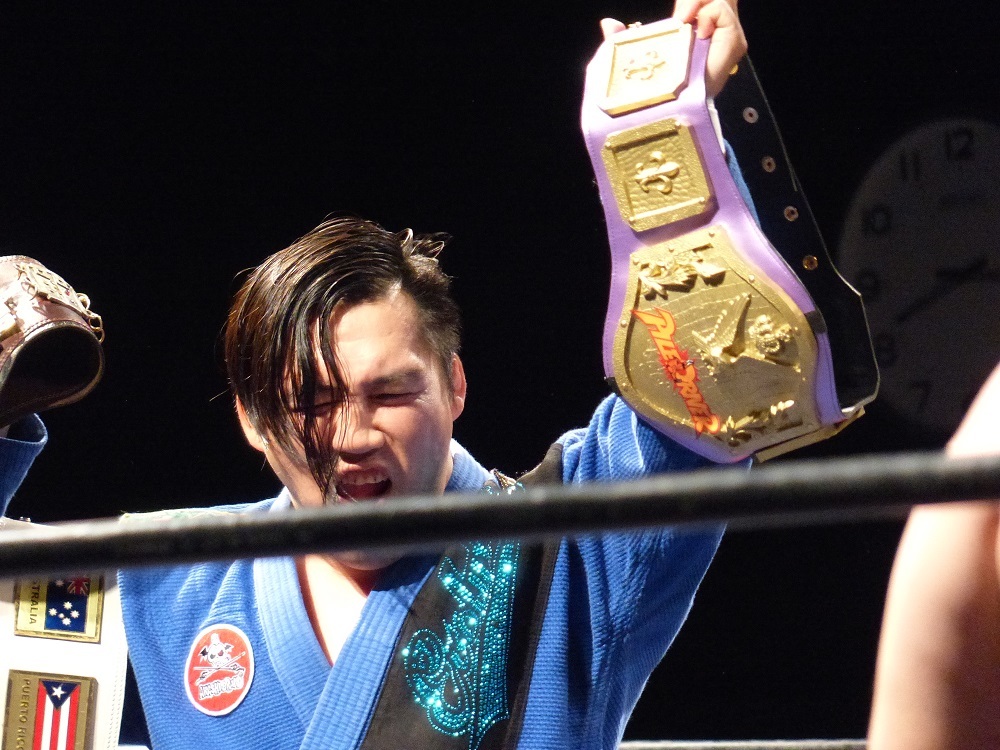 アジアタッグチャンピオンは佐藤光留・青木篤志組