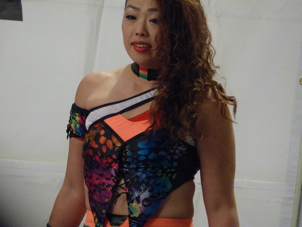 まずトーナメント参加の８選手がステージに出てきて