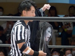 今日は紙テープ投げ入れもOKだ