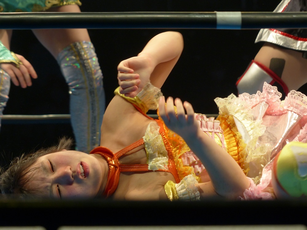 古い井戸に水があるのに