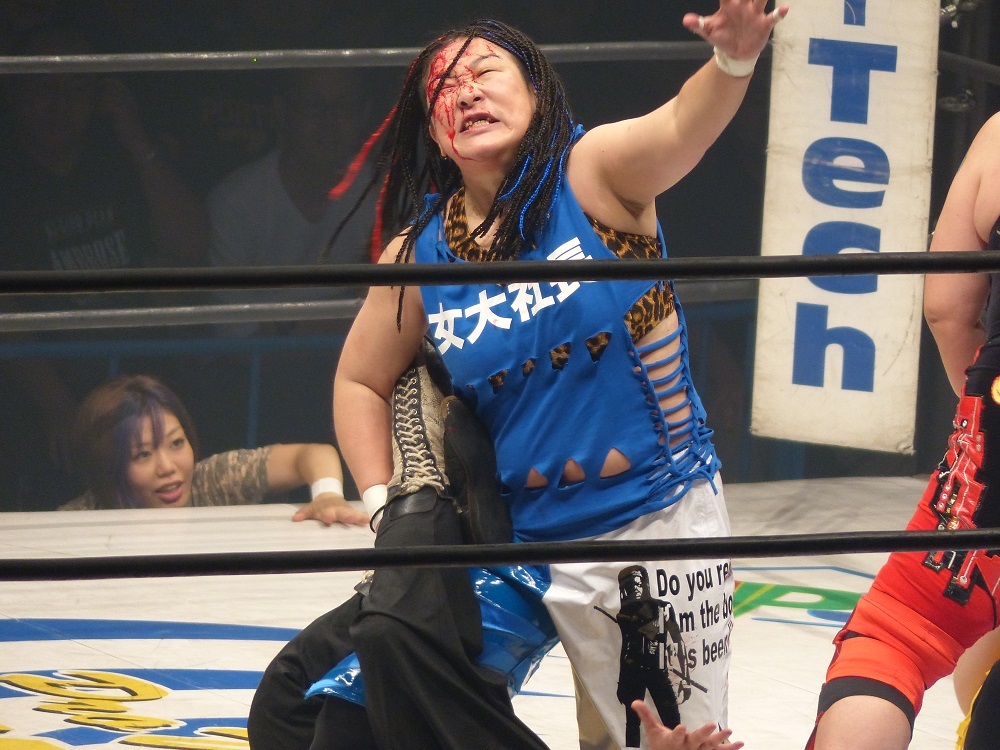 ＷＡＶＥのベルトは黒いベルト