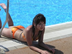 なんであいつが