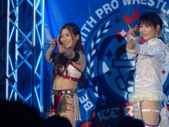 石川奈青選手がコールを行います