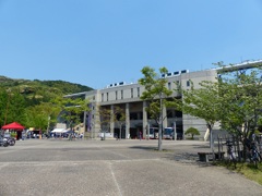 藤枝のホームは駅から遠かった