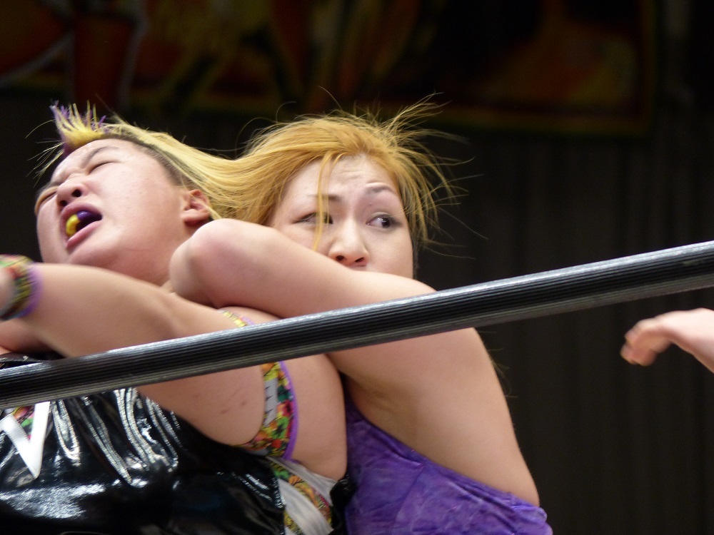 ＷＡＶＥはチャンピオン山縣やまがた選手ｖｓチャレンジャー水波選手