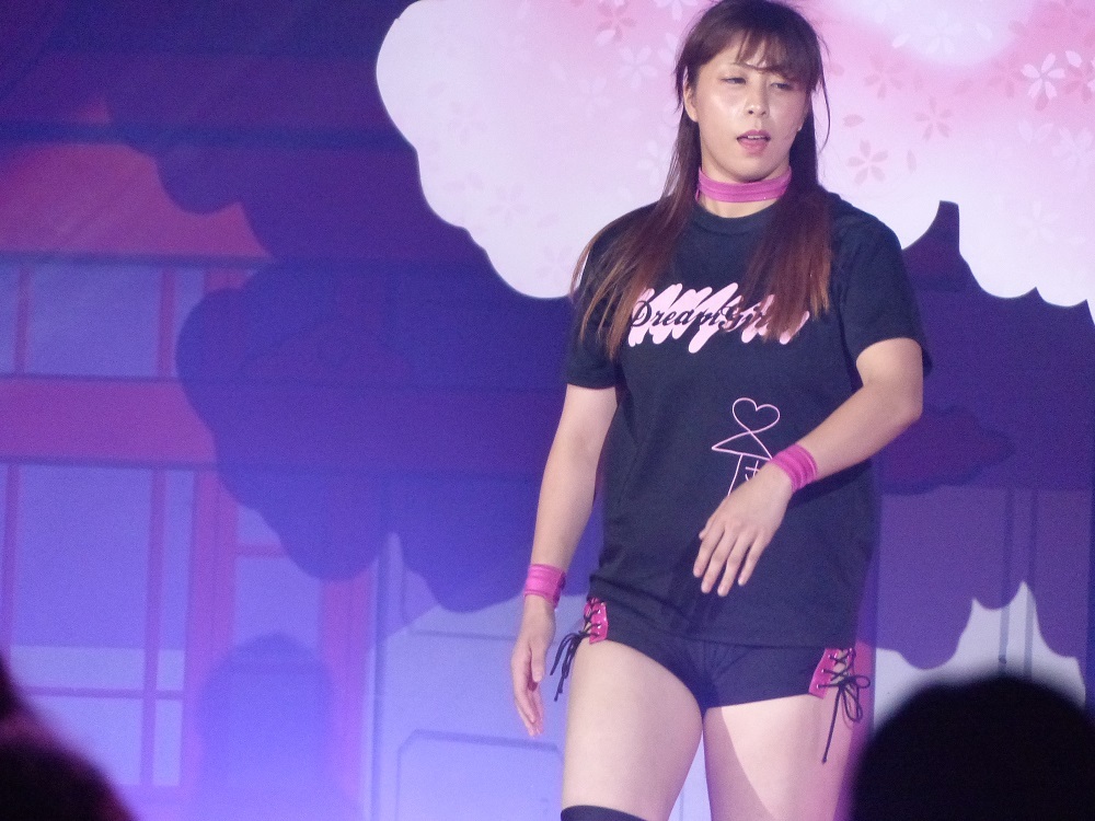 ＲＥＩＮＡは１０月２日火曜、東部フレンドホール