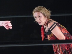 メインではしばらく静まり返って