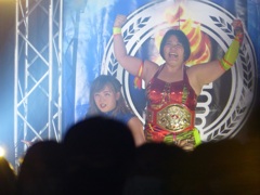 政治的な関係で