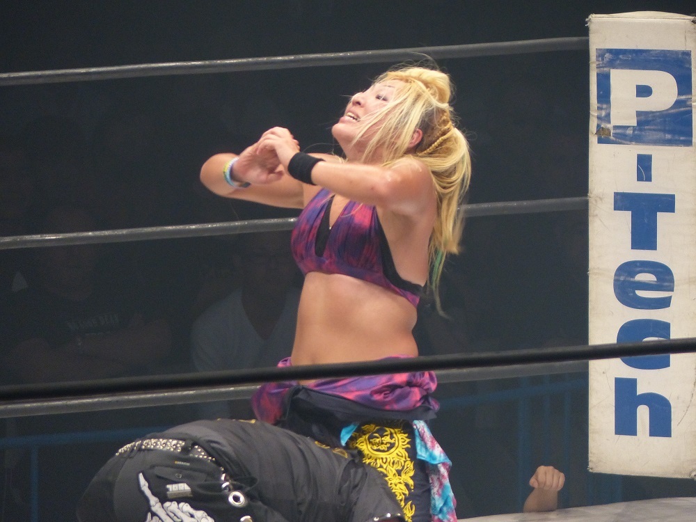 そこに突如割って入ってきたというか