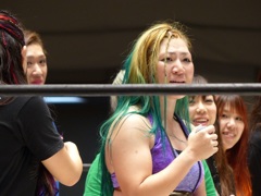 今度はもっと満員の後楽園ホールでお会いしましょう