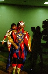 プロレス界はというと