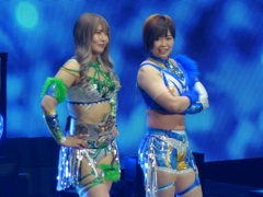 ダークマッチ2試合が終わって3時45分頃