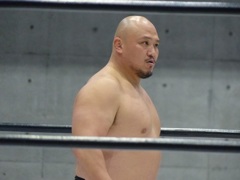 女　乗っ取りか