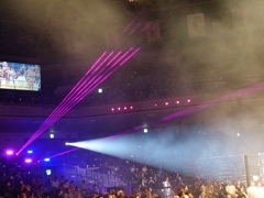 サッカーの話だけど、試合会場ってのは