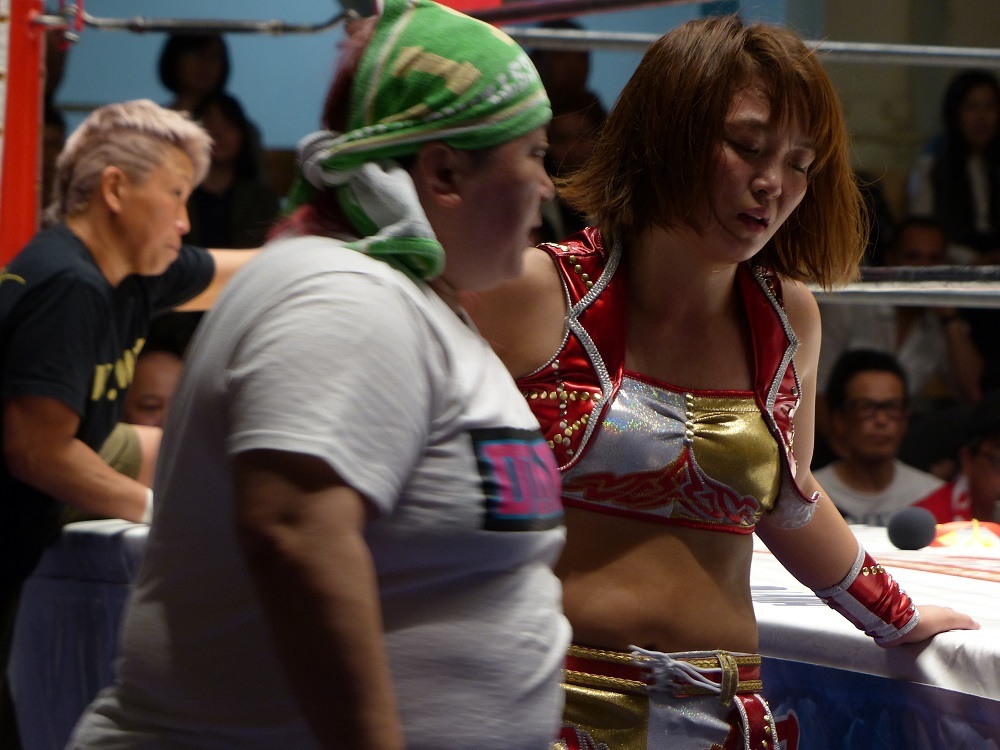 カンカンカンカンカン　１０回鳴りました　代表引退です。永遠にさようなら