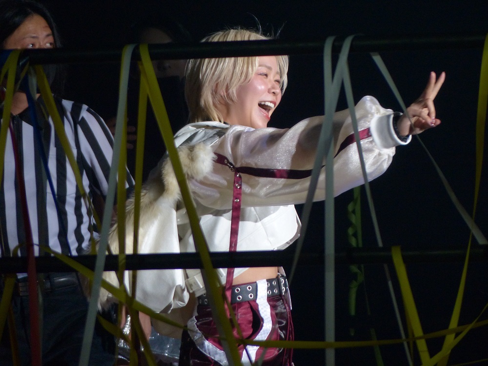 明日浅草橋でサイン会やります