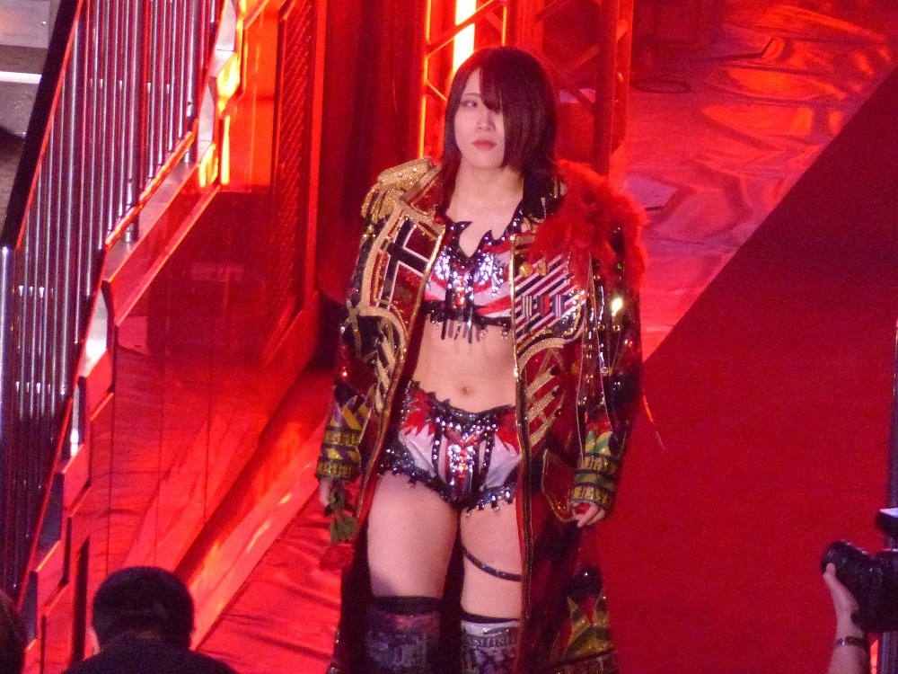 藤本が出ろっていったら黙って出なさいよ