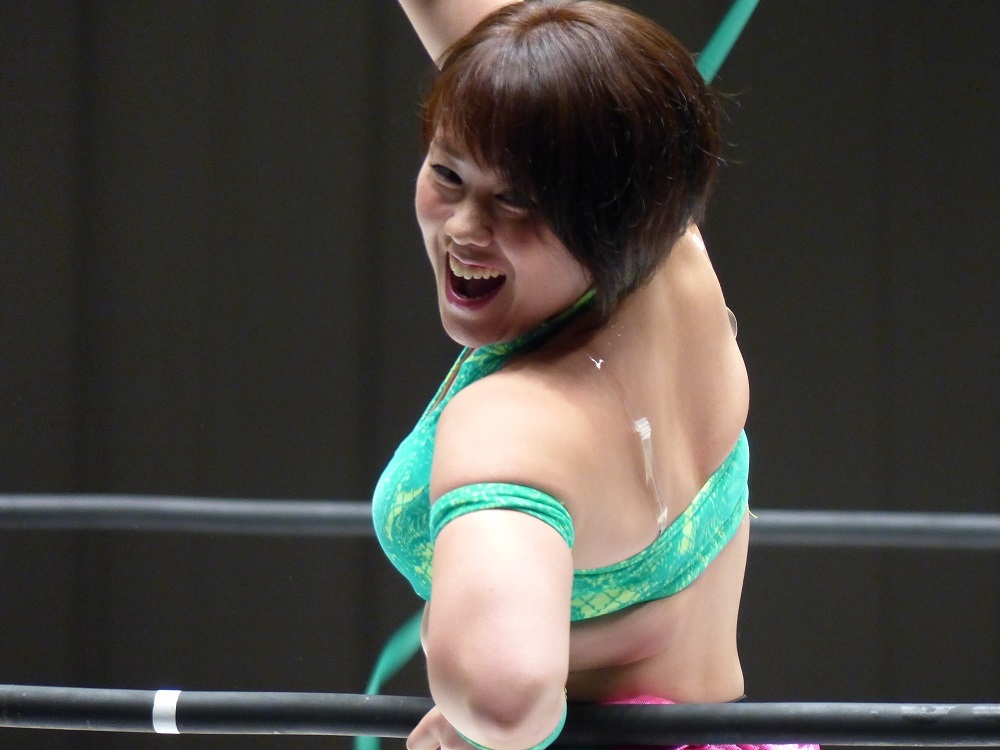 11月19日土曜日は昼タイ女子プロレス