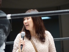 ここにチラシがあって