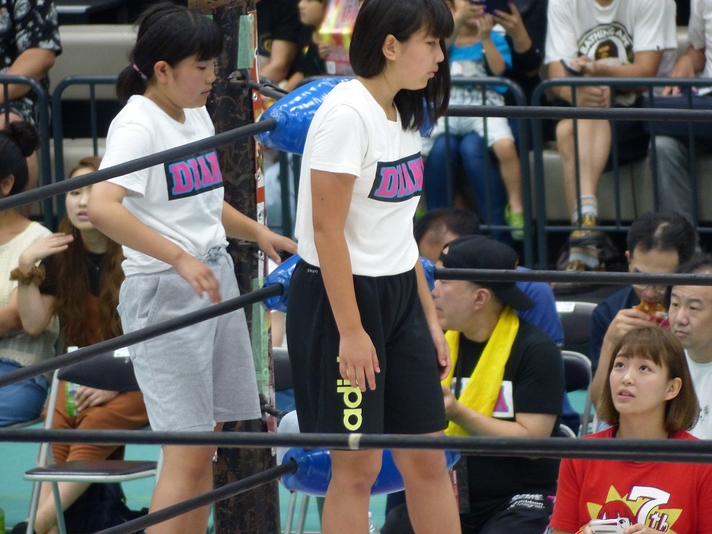 その次の週8月24日はワールド女子プロレス、デイアナカルッツかわさき