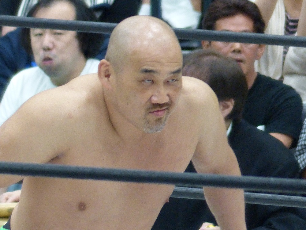 お前のためにわざわざ来てんだぞ