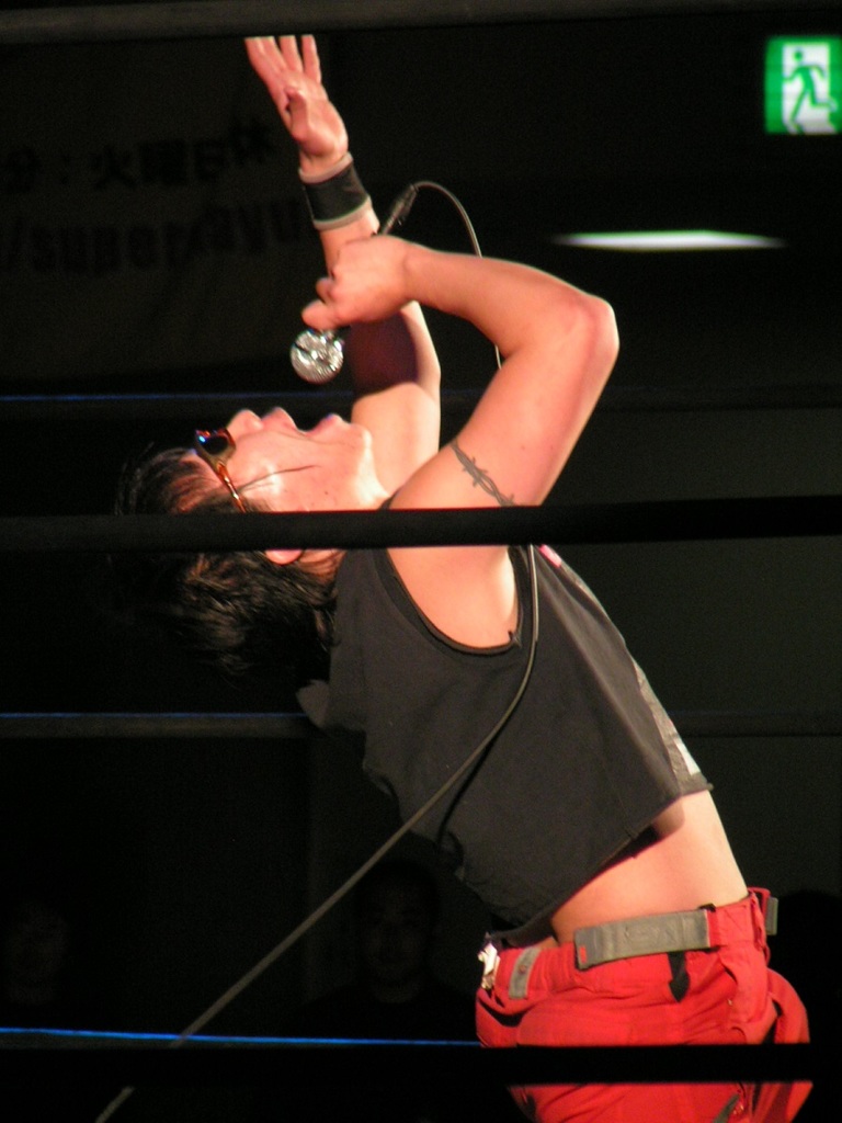 そうかと思うと今シーズン限りで引退しますって言ってて