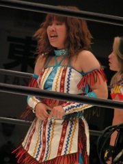 どこ行くんですかあ