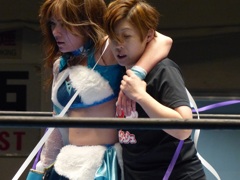 勝選手を応援する人もいた