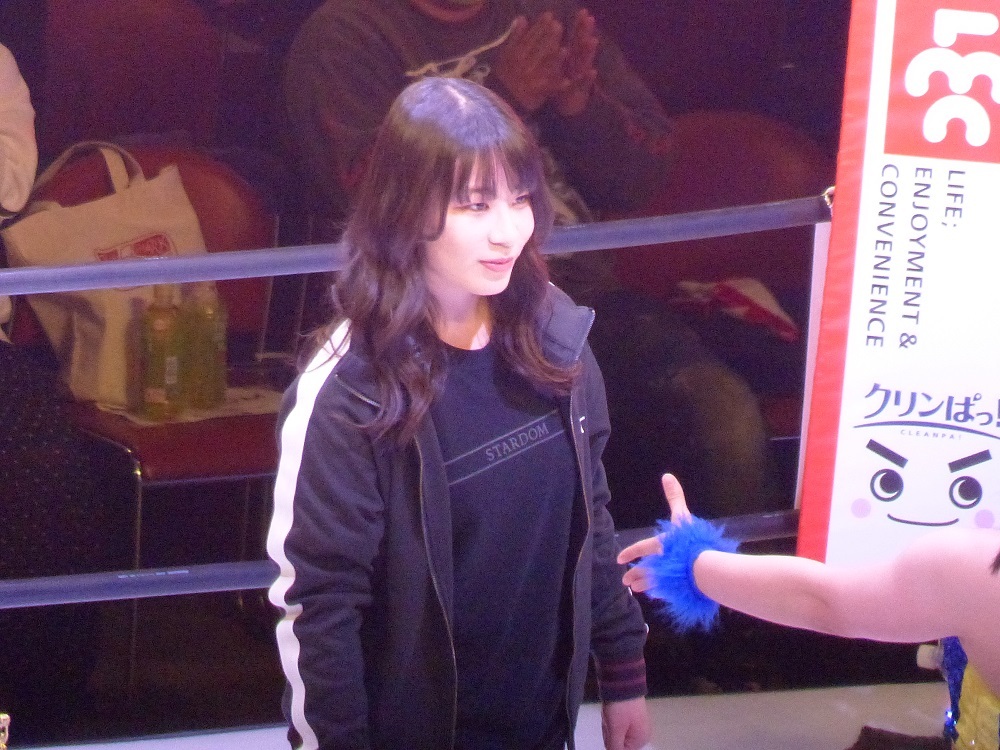 昨日は1階席に座ってて