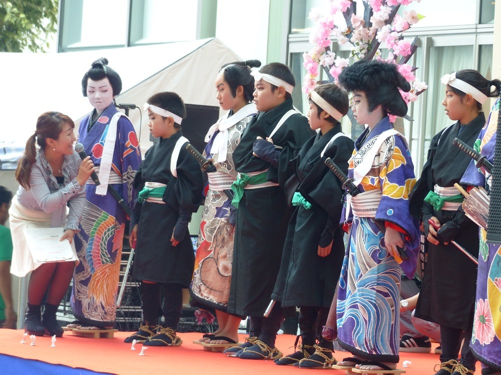 浜松駅のにぎやかな方ではイベントやってた