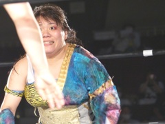 入場口に机とペンが置いてあって