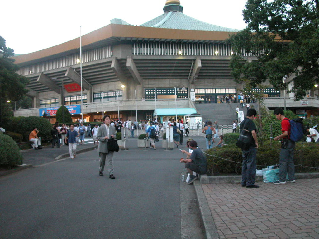 九段下ってのは東京駅から10分なんですねえ