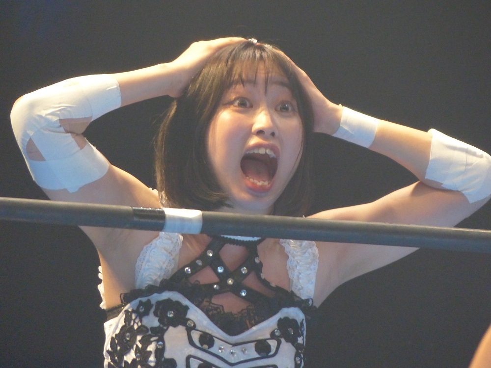 女のナブラチロワも