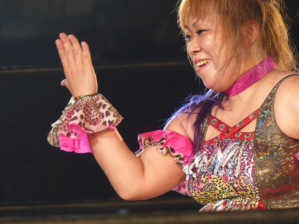 最近はテニスがちょっと話題だ