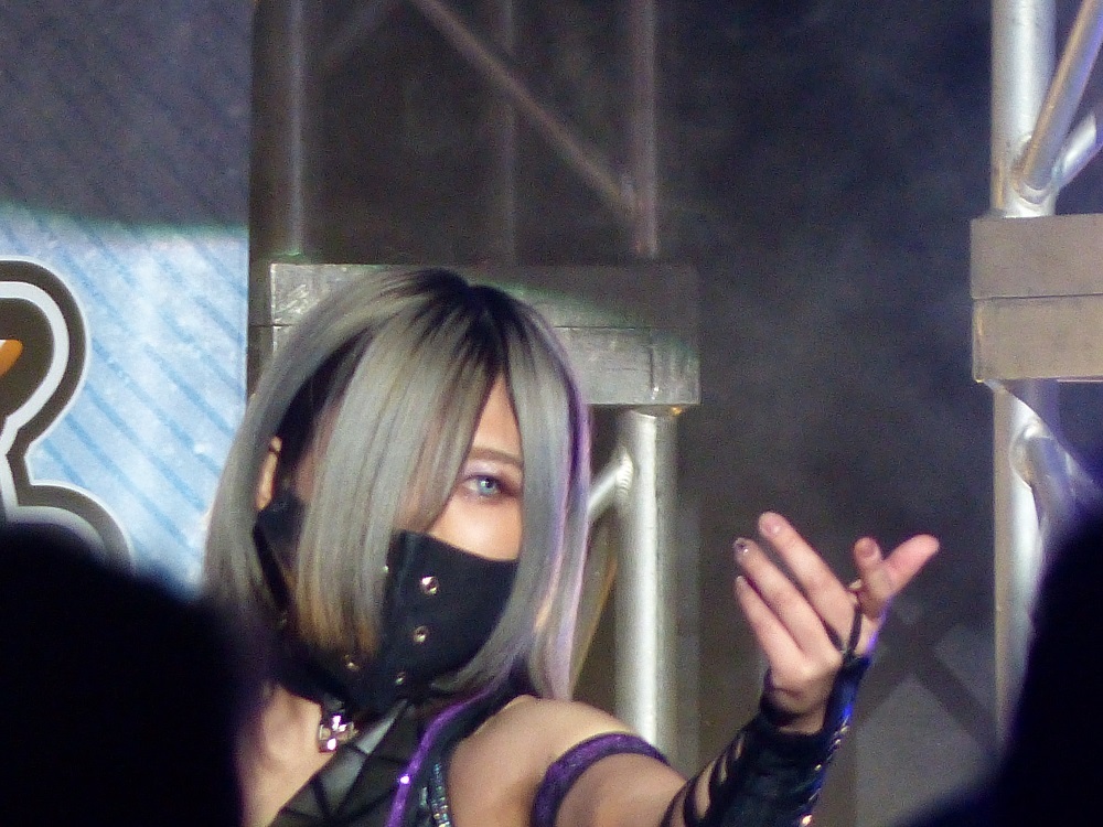 信じてた人に裏切られ