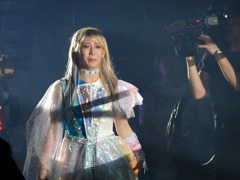 会場なら生で見れる