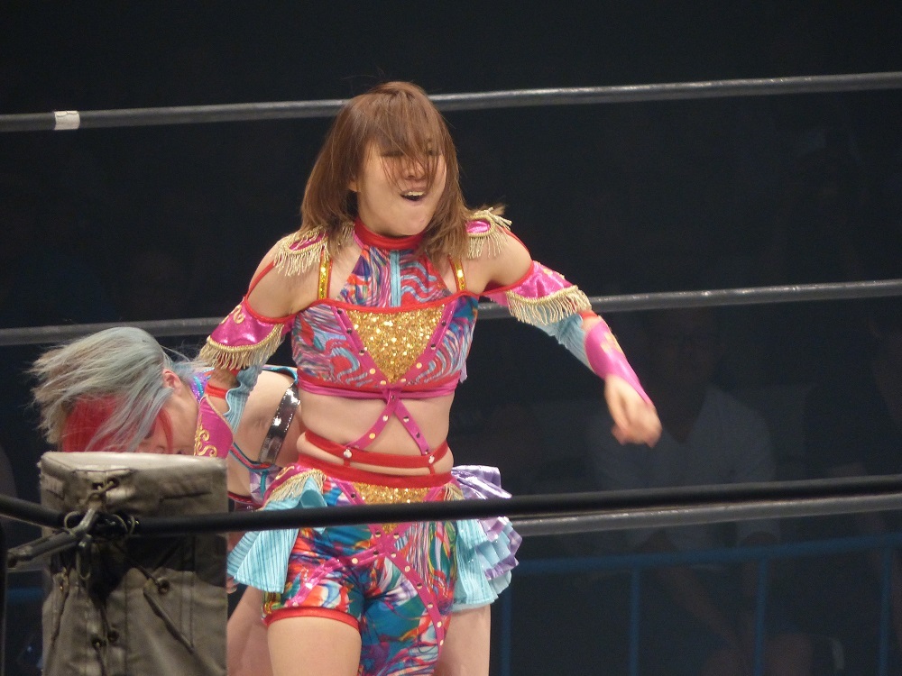 勝った方が花道引き上げてくとこ見てたら