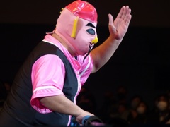 ドロップキックはやめてくれ