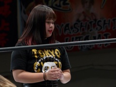 ただ新日本がＮＷＡに急接近