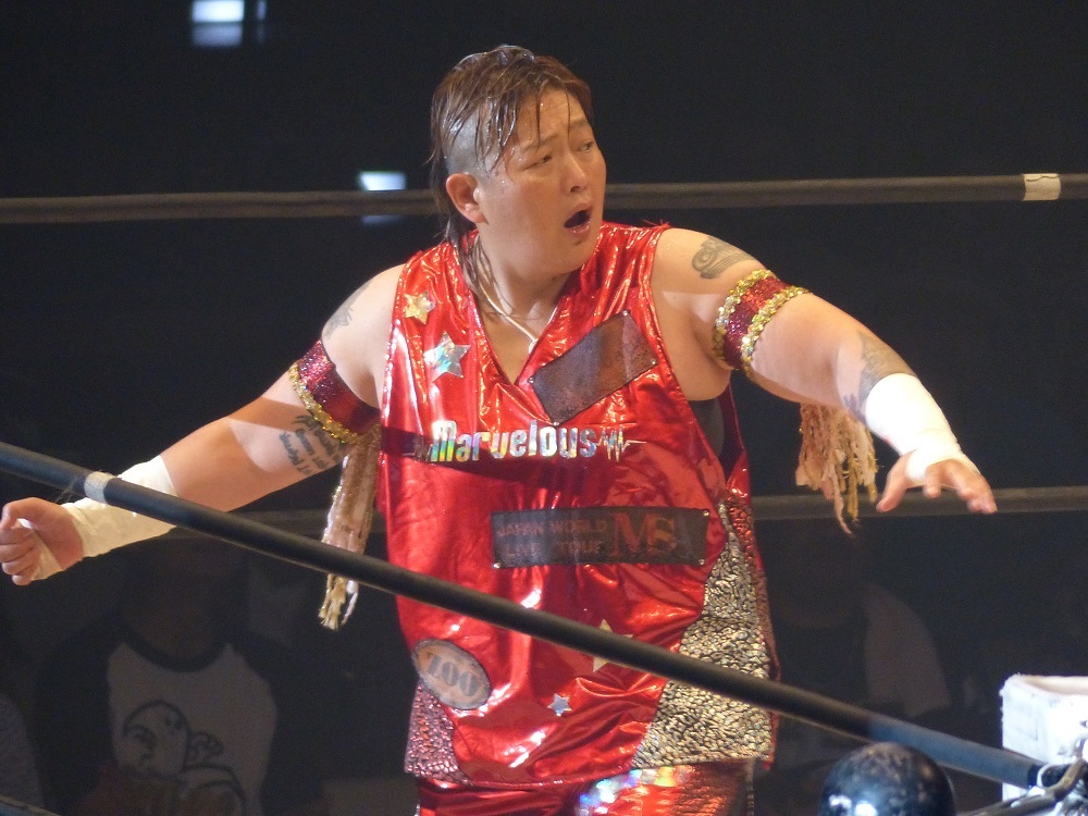 日曜日に大仁田と電流爆破らしい