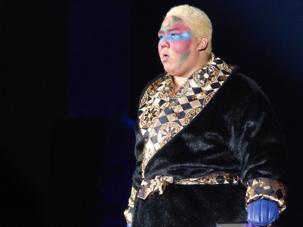 テレビの前のおにいちゃんたち