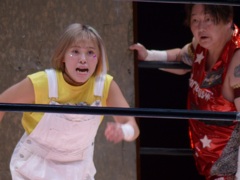 両サイドの2階席か3階席