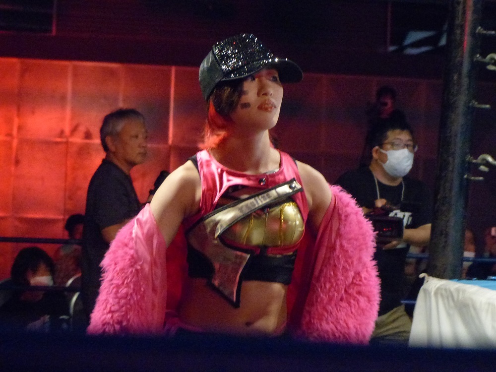 プロレスの会場も