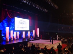 このステージの方から