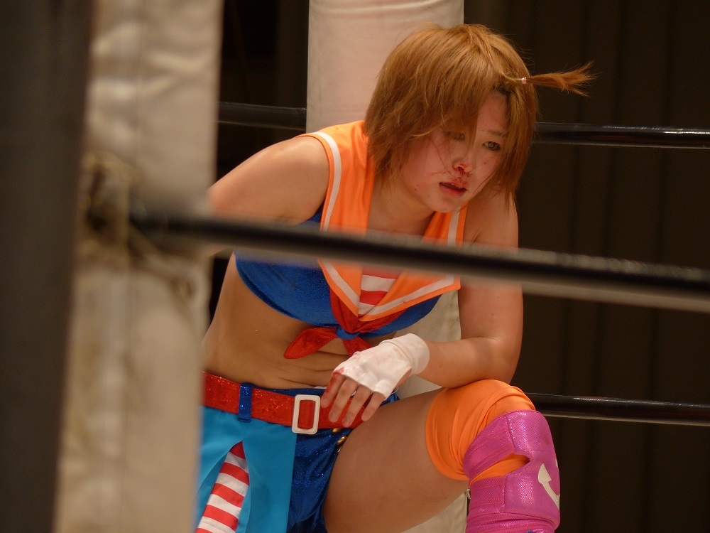 鼻血でた　スターダム後楽園は１２日