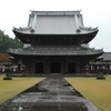 瑞龍寺 in the rain