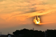 燃え上がる空