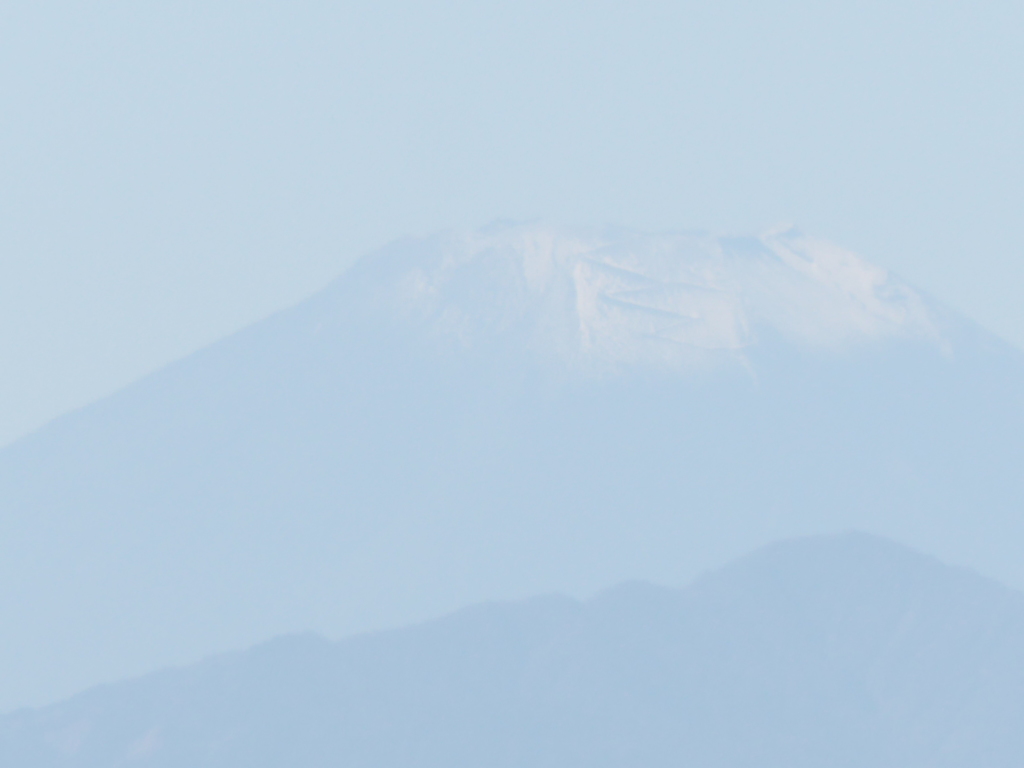 富士山初冠雪