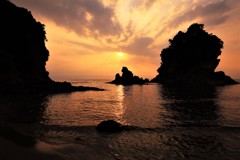 人形岩と夕日2