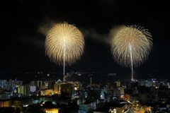 城山展望台から望む花火